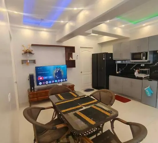 ホテル Cosy Nest Royal Oceancrest Mactan マクタン